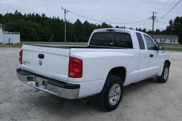 2005 Dodge Dakota SLT 4-door 4WD