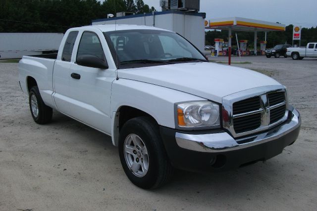 2005 Dodge Dakota SLT 4-door 4WD
