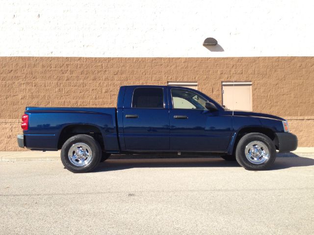 2005 Dodge Dakota 4dr LX 4WD Auto