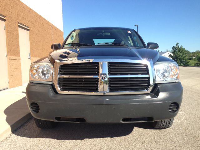 2005 Dodge Dakota 4dr LX 4WD Auto