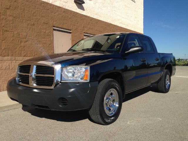 2005 Dodge Dakota 4dr LX 4WD Auto