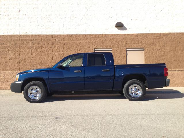 2005 Dodge Dakota 4dr LX 4WD Auto