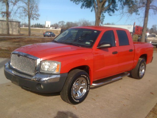 2005 Dodge Dakota LS ES