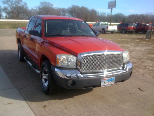 2005 Dodge Dakota LS ES