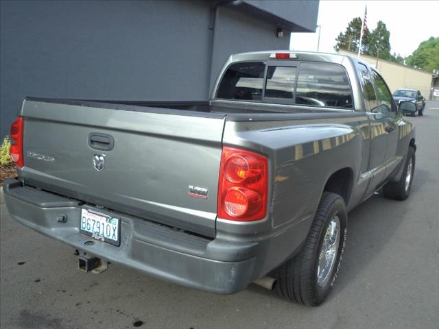 2005 Dodge Dakota Unknown