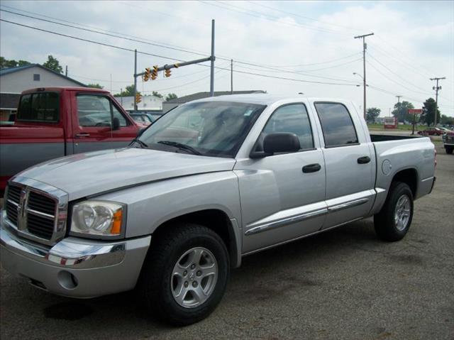 2005 Dodge Dakota Black