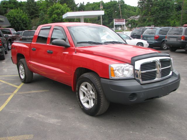 2005 Dodge Dakota 4dr LX 4WD Auto