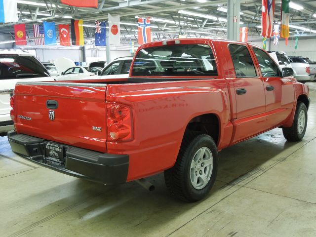 2005 Dodge Dakota LS ES