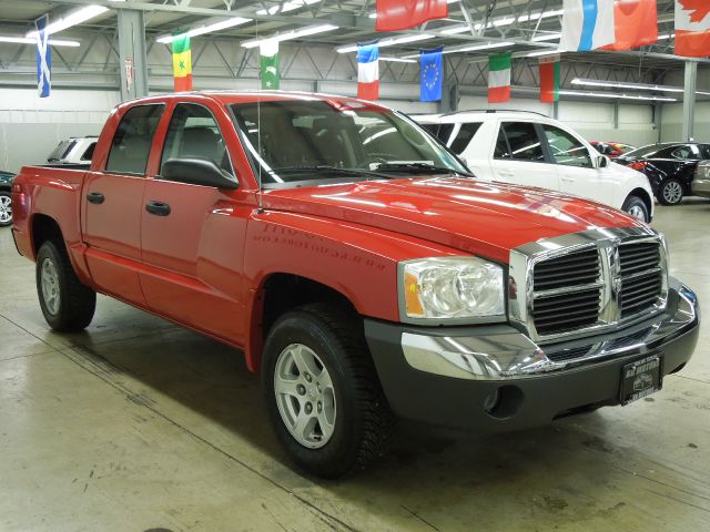 2005 Dodge Dakota LS ES