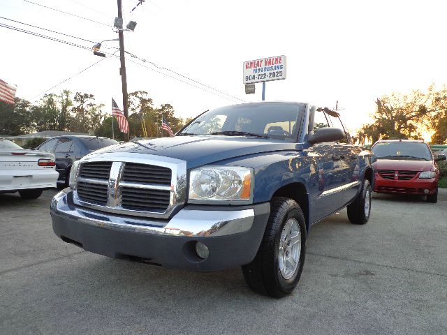 2005 Dodge Dakota LS ES
