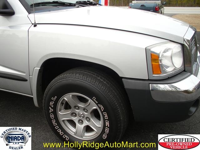 2005 Dodge Dakota SLT