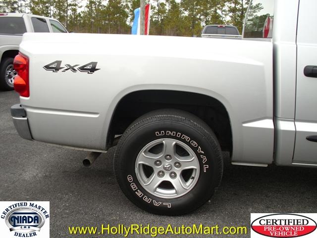 2005 Dodge Dakota SLT