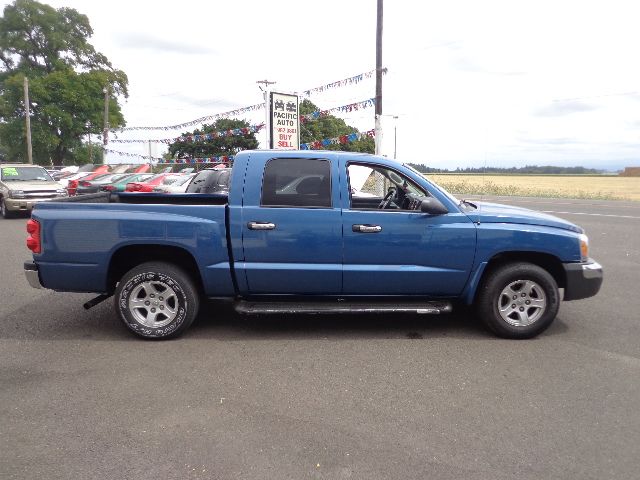 2005 Dodge Dakota SLT