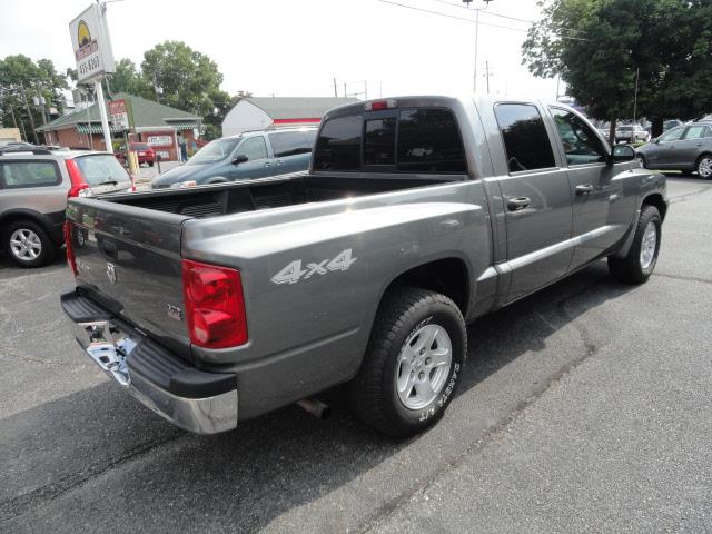2005 Dodge Dakota SLT