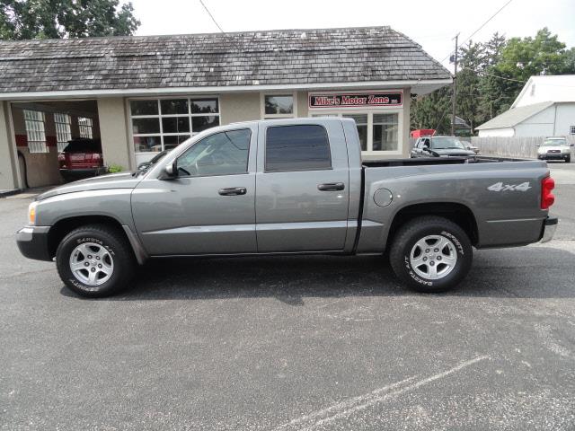 2005 Dodge Dakota SLT