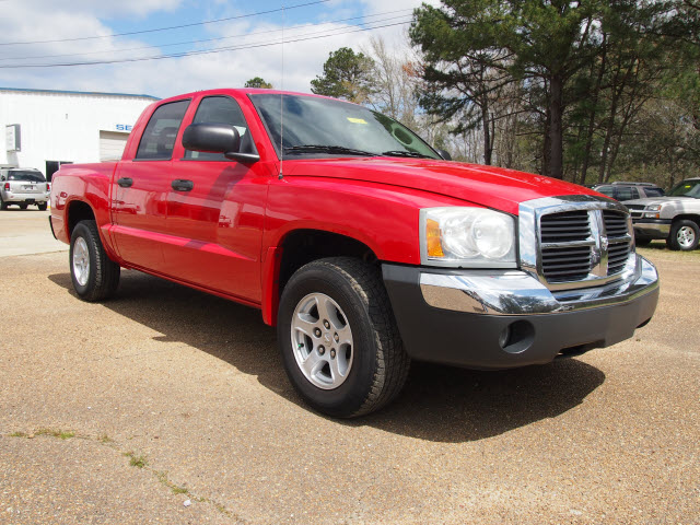 2005 Dodge Dakota SLT
