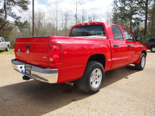2005 Dodge Dakota SLT