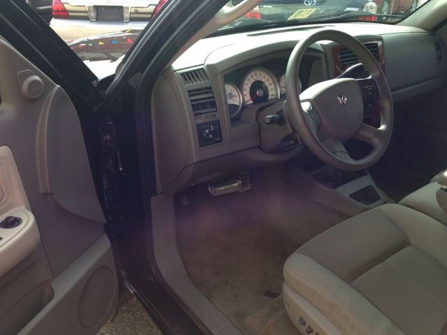 2005 Dodge Dakota LS ES