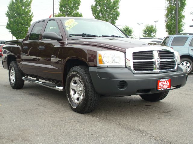 2005 Dodge Dakota 4dr LX 4WD Auto