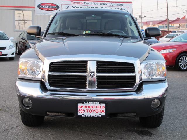 2005 Dodge Dakota SLT