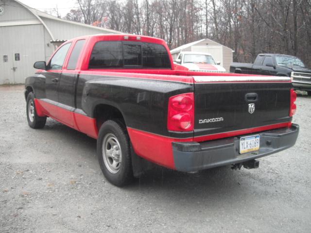 2005 Dodge Dakota Unknown
