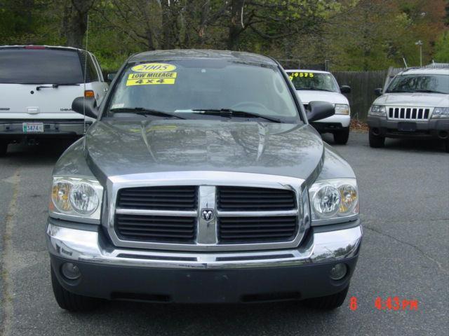 2005 Dodge Dakota SLT