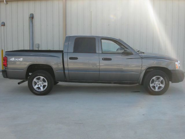 2006 Dodge Dakota 4dr LX 4WD Auto