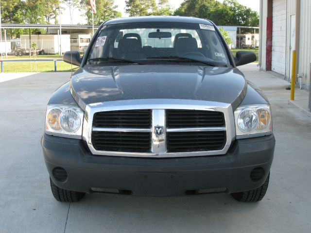 2006 Dodge Dakota 4dr LX 4WD Auto