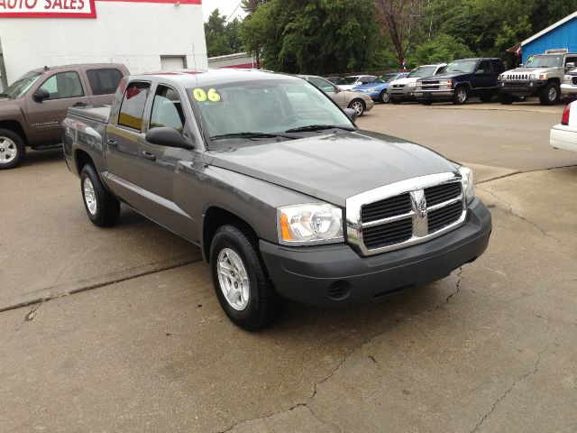 2006 Dodge Dakota 4dr LX 4WD Auto