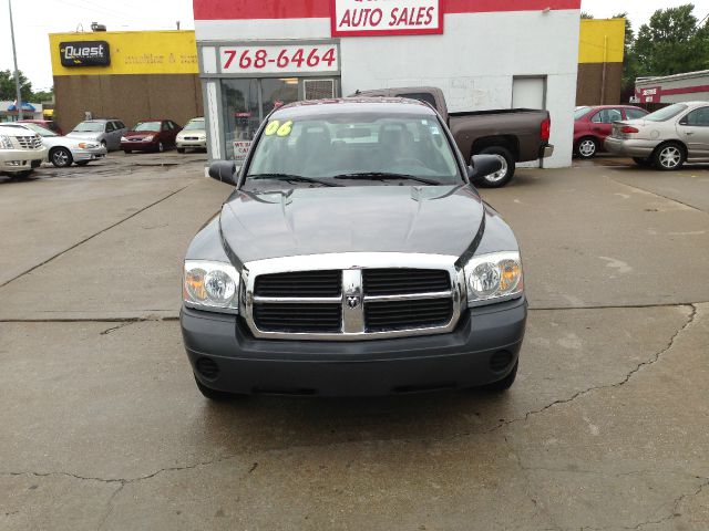 2006 Dodge Dakota 4dr LX 4WD Auto
