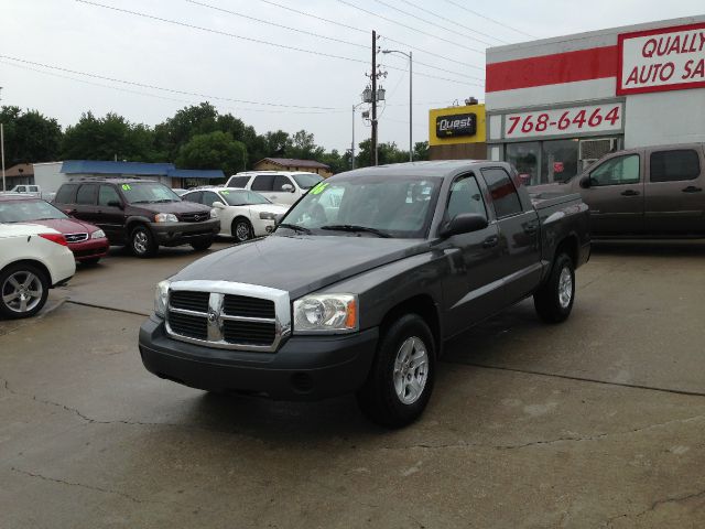 2006 Dodge Dakota 4dr LX 4WD Auto