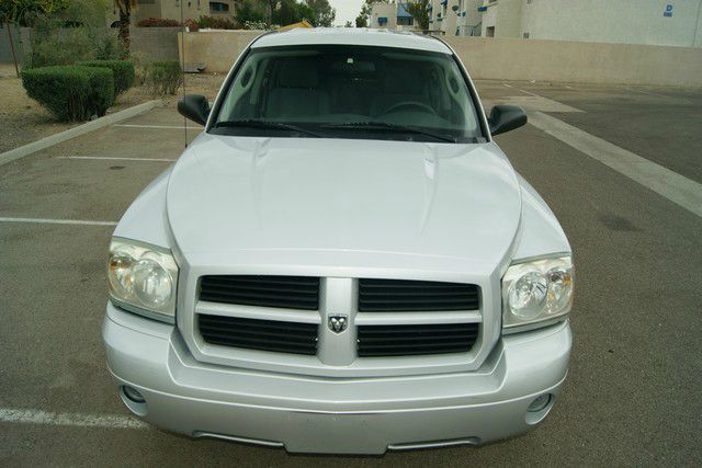 2006 Dodge Dakota LS ES
