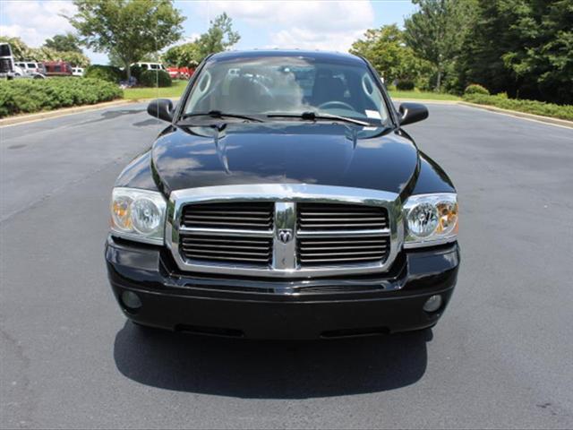 2006 Dodge Dakota SLT