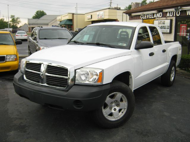 2006 Dodge Dakota 4dr LX 4WD Auto
