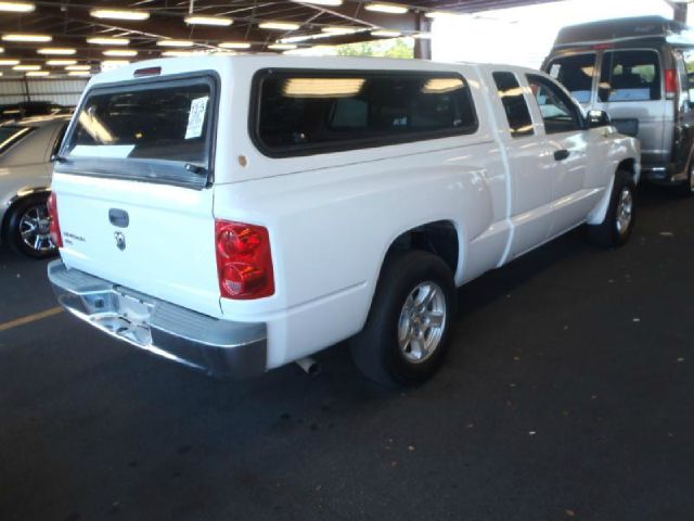 2006 Dodge Dakota SLT 4-door 4WD
