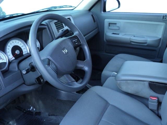 2006 Dodge Dakota LS ES