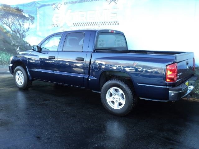 2006 Dodge Dakota LS ES