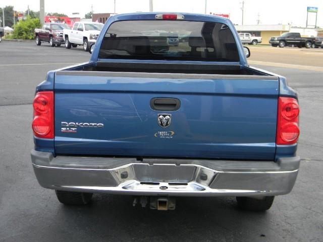 2006 Dodge Dakota SLT
