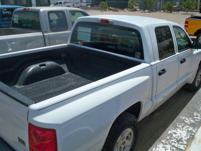 2006 Dodge Dakota LS ES