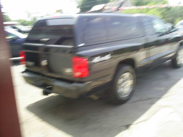 2006 Dodge Dakota XLT Lifted 4x4