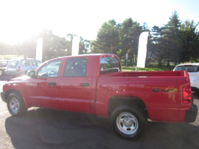 2006 Dodge Dakota 4dr LX 4WD Auto
