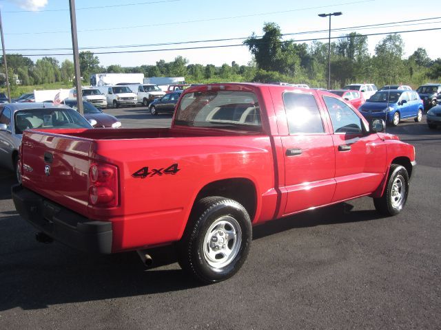 2006 Dodge Dakota 4dr LX 4WD Auto