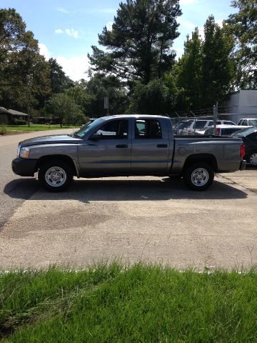 2006 Dodge Dakota 4dr LX 4WD Auto