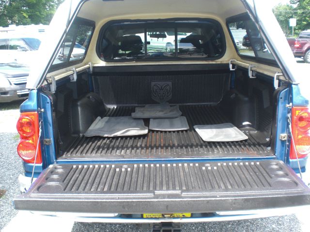 2006 Dodge Dakota Collection Rogue