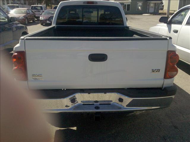 2006 Dodge Dakota SLT