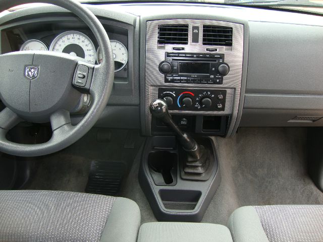 2007 Dodge Dakota SLT 4-door 4WD