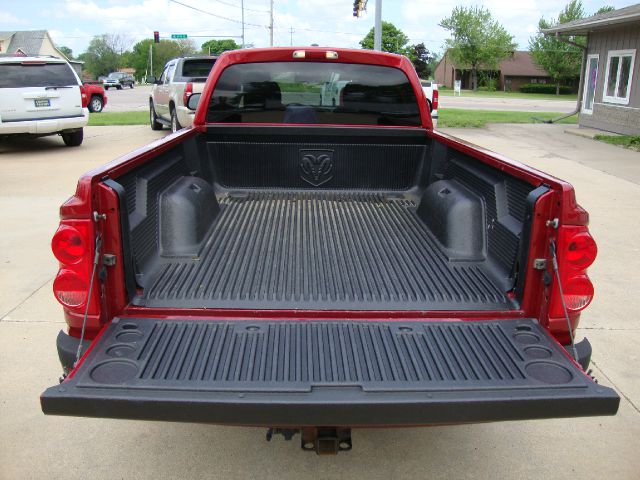 2007 Dodge Dakota SLT 4-door 4WD