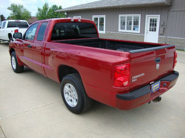 2007 Dodge Dakota SLT 4-door 4WD