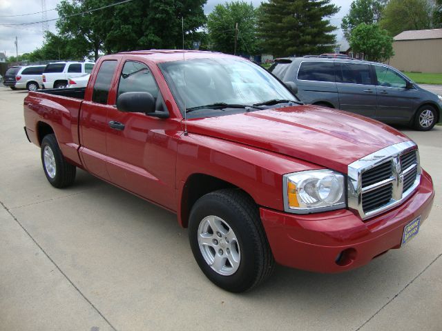 2007 Dodge Dakota SLT 4-door 4WD