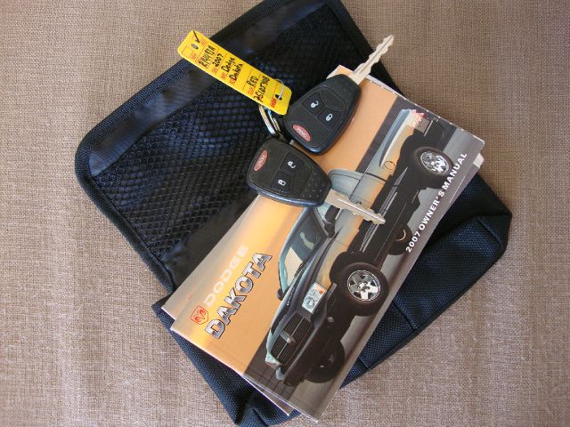 2007 Dodge Dakota SLT 4-door 4WD